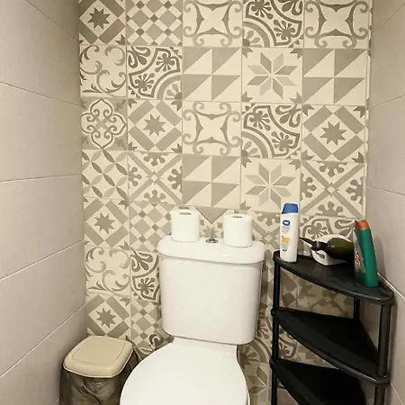 Spacious Townhouse With A Terrace Overlooking Valletta's Grand Harbor