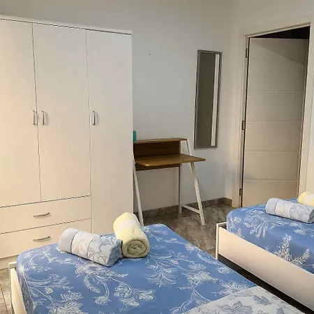 Spacious Townhouse With A Terrace Overlooking Valletta's Grand Harbor 度假居 森格莱阿