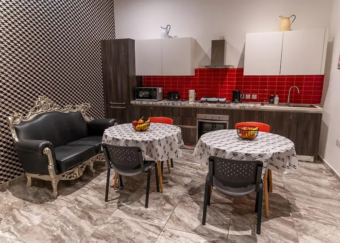 Spacious Townhouse With A Terrace Overlooking Valletta's Grand Harbor Сasa de vacaciones Senglea