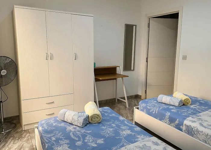 Spacious Townhouse With A Terrace Overlooking Valletta's Grand Harbor Сasa de vacaciones Senglea