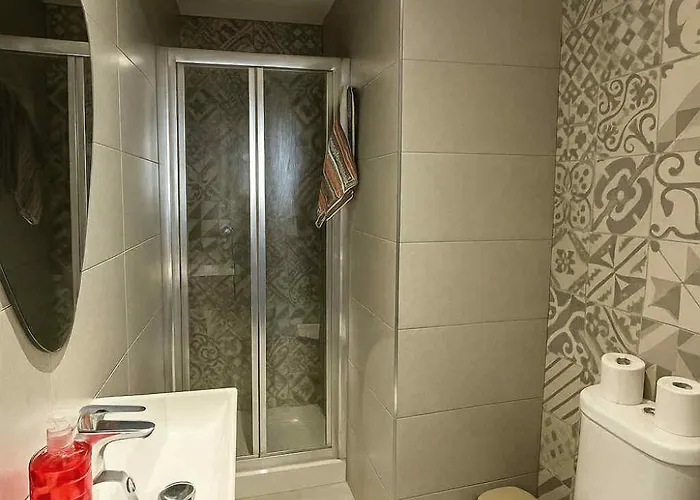 Spacious Townhouse With A Terrace Overlooking Valletta's Grand Harbor *